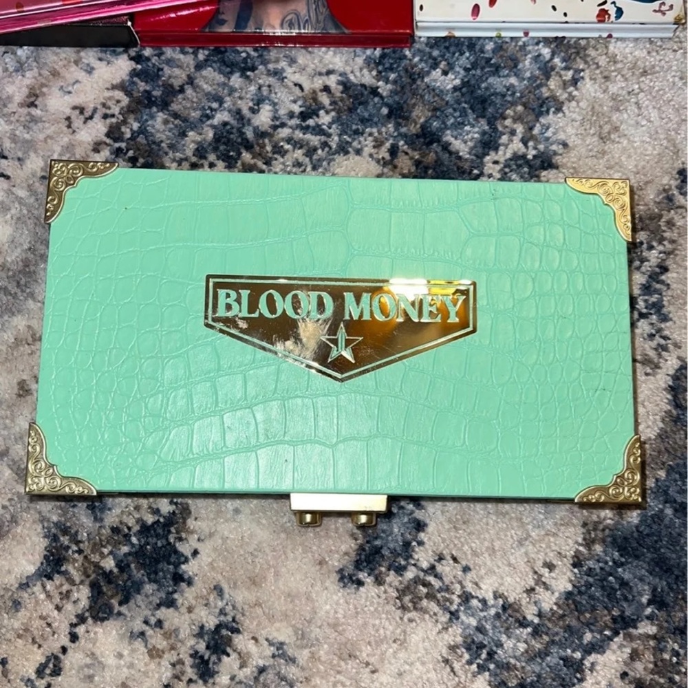 Jeffree star cosmetics, blood money eyeshadow pallet